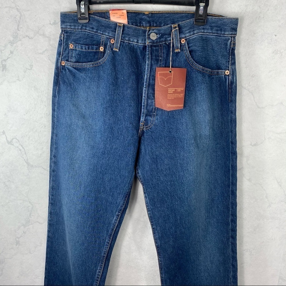 [Levi’s] - Picture 2 of 4